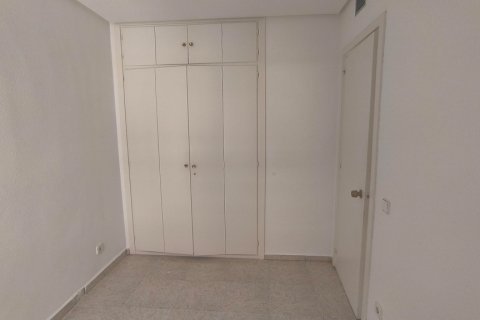 Аренда пентхауса в Мадрид, Испания 2 спальни, 85м2 №121726 - фото 26