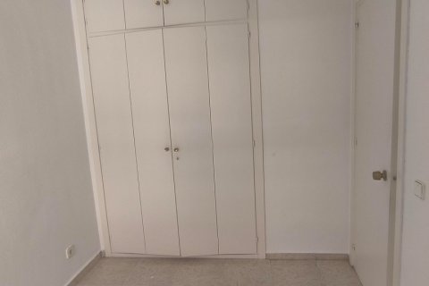 Аренда пентхауса в Мадрид, Испания 2 спальни, 85м2 №121726 - фото 25