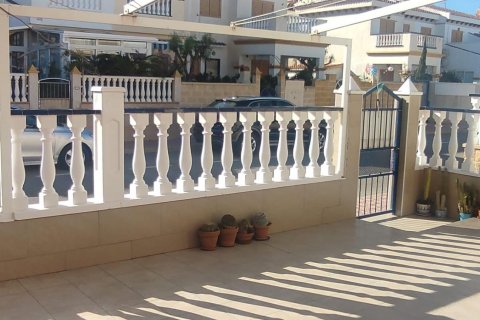 Radhus till salu La Mata, Alicante, Spanien 2 sovrum, 59 kvm. Nr. 131723 - foto 5