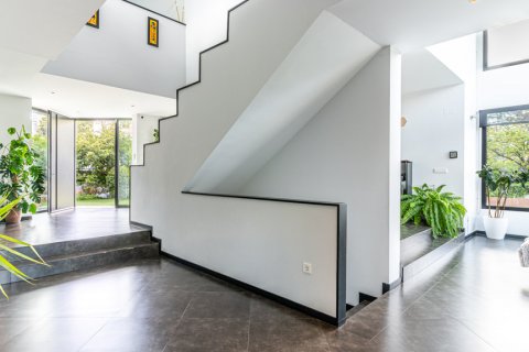 Villa for sale Boadilla del Monte, Madrid, Spain 3 bedrooms, 479 sq.m. No. 121441 - photo 9