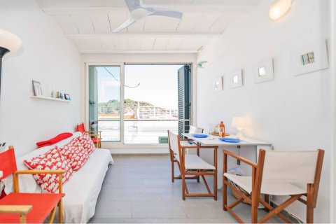 Apartment for sale Mahon, Menorca, Spain 2 bedrooms,  No. 127945 - photo 4