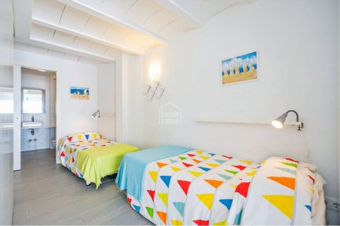 Apartment for sale Mahon, Menorca, Spain 2 bedrooms,  No. 127945 - photo 8
