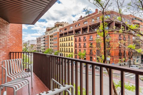 Продажа квартиры в Мадрид, Испания 2 спальни, 110м2 №120517 - фото 26