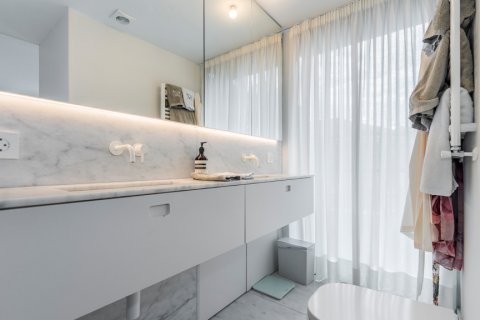 Продажа квартиры в Мадрид, Испания 2 спальни, 110м2 №120517 - фото 22