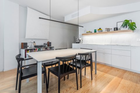 Продажа квартиры в Мадрид, Испания 2 спальни, 110м2 №120517 - фото 10
