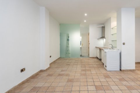 Apartment for sale Madrid, Spain 1 bedroom, 54 sq.m. No. 120519 - photo 3