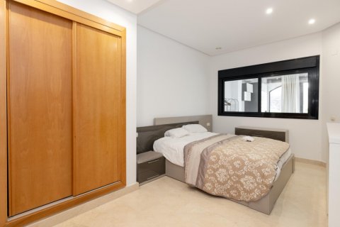 Продажа квартиры в Марбелья, Малага, Испания 3 спальни, 177м2 №120518 - фото 21