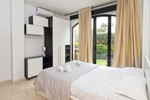 Продажа квартиры в Марбелья, Малага, Испания 3 спальни, 177м2 №120518 - фото 19