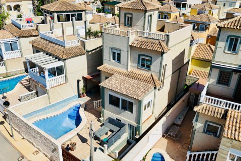 Villa en venta San Miguel de Salinas, Alicante, España 4 dormitorios, 168 m2 No. 125981 - foto 1