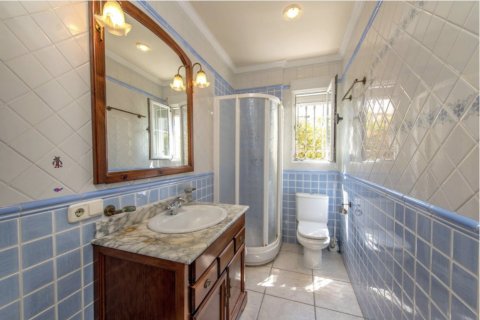 Villa pārdošanā Torrevieja, Alicante, Spānijā 6 istabas, 440 m2 Nr. 125978 - attēls 15