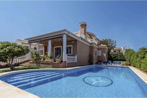 Villa pārdošanā Torrevieja, Alicante, Spānijā 6 istabas, 440 m2 Nr. 125978 - attēls 1