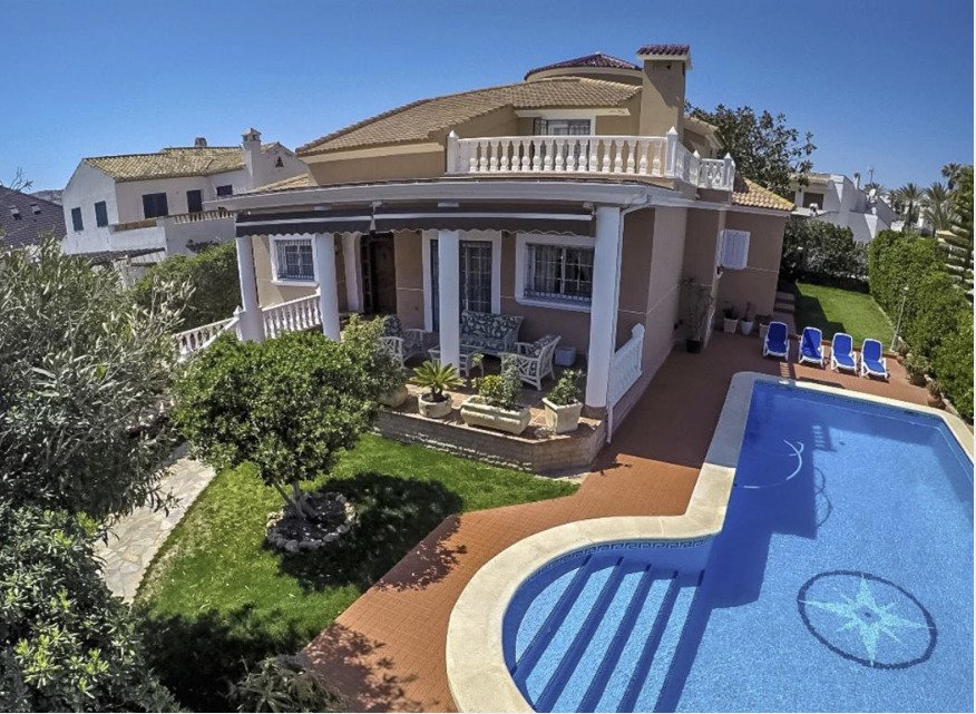 Villa en La Mata, Alicante, España 6 dormitorios, 440 m2 No. 125978