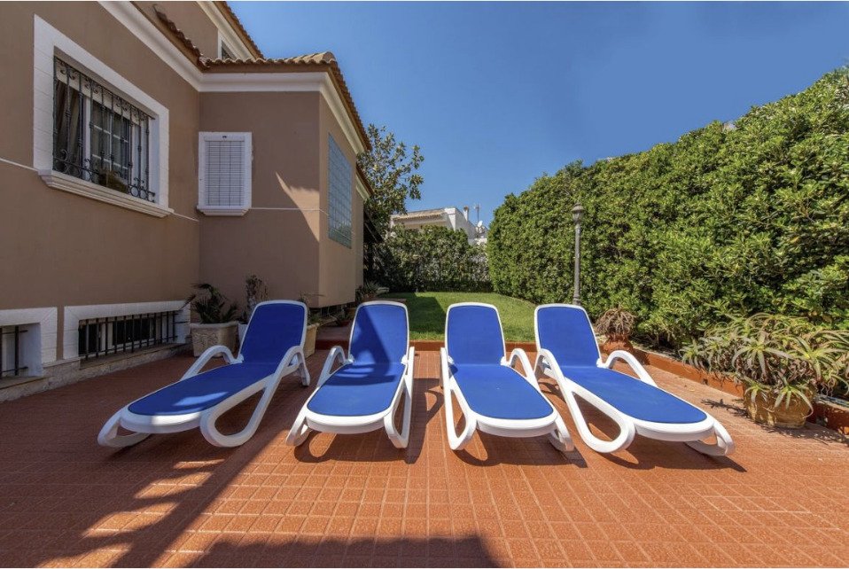 Villa en La Mata, Alicante, España 6 dormitorios, 440 m2 No. 125978