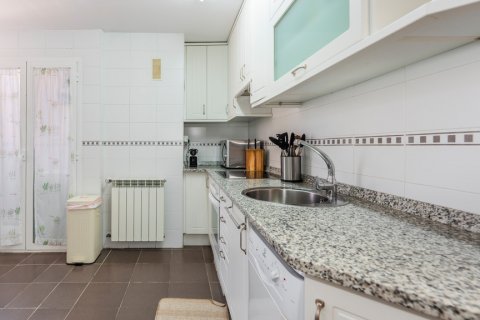 Apartamento en venta Madrid, España 2 dormitorios, 90 m2 No. 121992 - foto 19