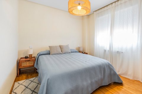 Apartamento en venta Madrid, España 2 dormitorios, 90 m2 No. 121992 - foto 13