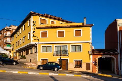 Commercial property à vendre à Alicante, Espagne, 17 chambres, 1286 m2 No. 130393 - photo 2