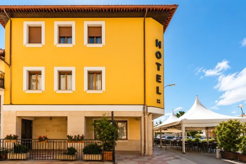 Commercial property à Alicante, Espagne 17 chambres, 1286 m2 No. 130393