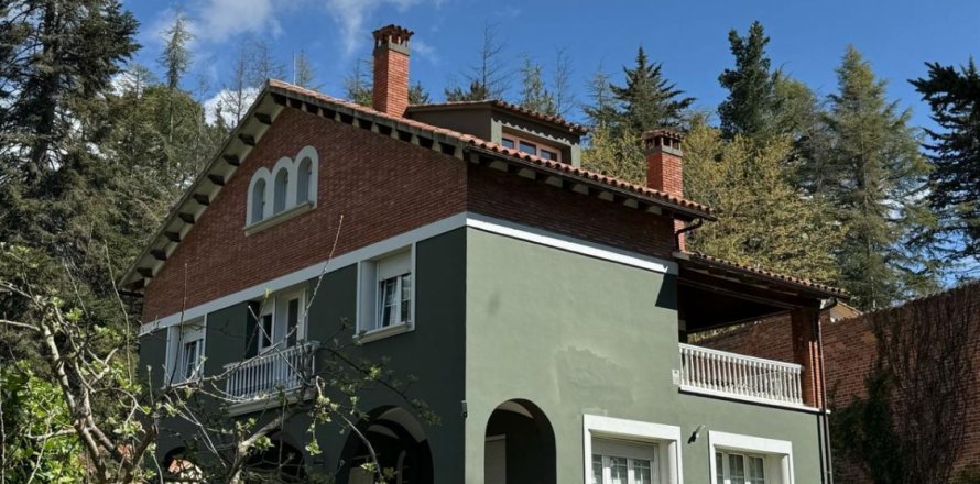 House Girona, Espagne 6 chambres, 417 m2 No. 130390