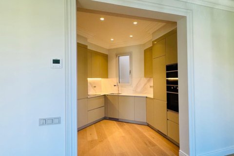 Apartment for sale L'Eixample, Barcelona, Spain 3 bedrooms, 109 sq.m. No. 130354 - photo 8