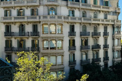 Apartment for sale L'Eixample, Barcelona, Spain 3 bedrooms, 109 sq.m. No. 130354 - photo 6