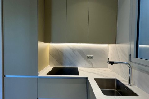 Apartment for sale L'Eixample, Barcelona, Spain 3 bedrooms, 109 sq.m. No. 130354 - photo 3