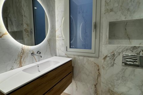 Apartment for sale L'Eixample, Barcelona, Spain 3 bedrooms, 109 sq.m. No. 130354 - photo 12