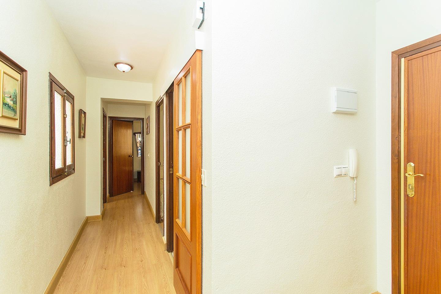 Appartamento a Torrevieja, Alicante, Spagna 3 camere da letto, 125 mq. N° 129388