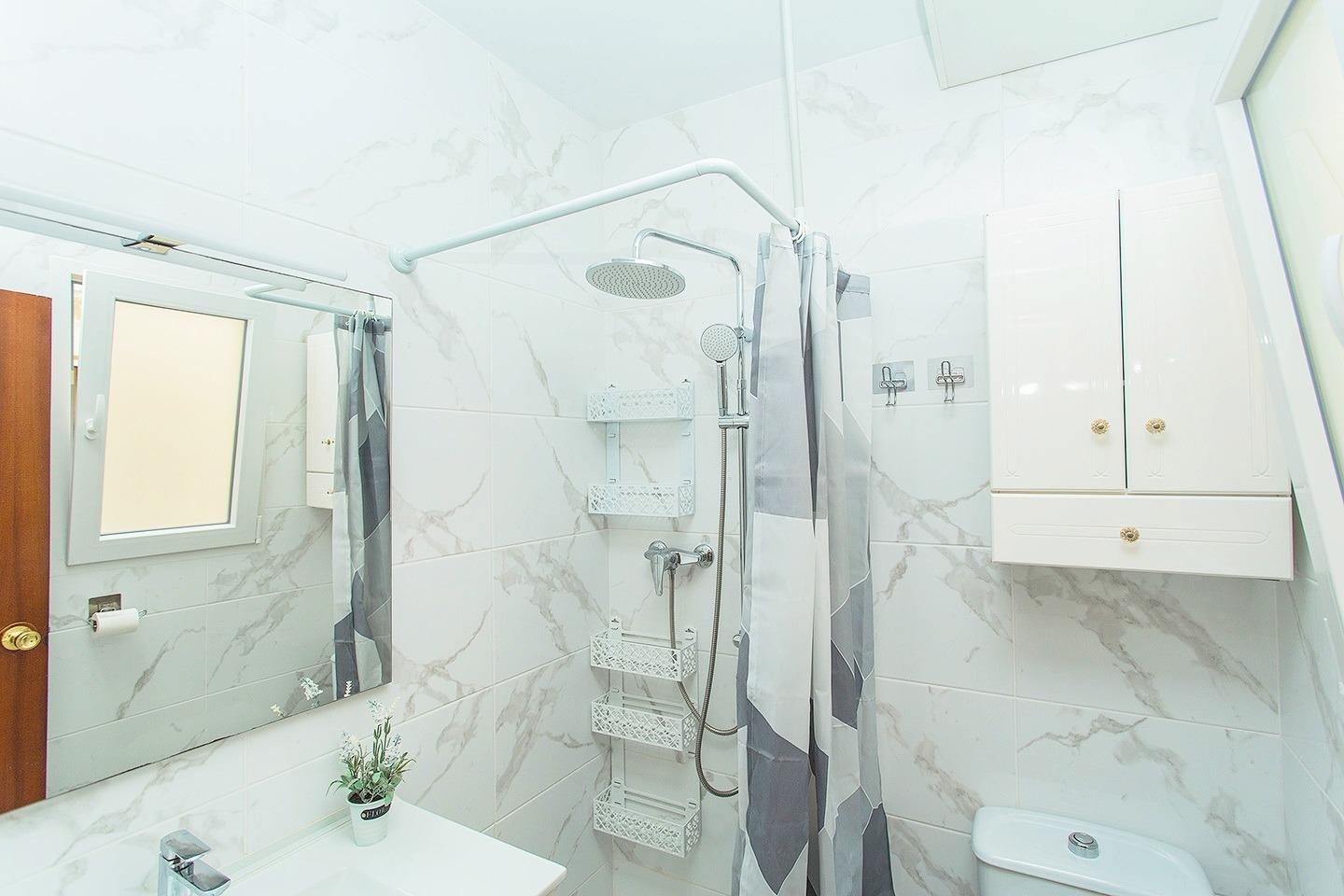 Appartamento a Torrevieja, Alicante, Spagna 3 camere da letto, 125 mq. N° 129388