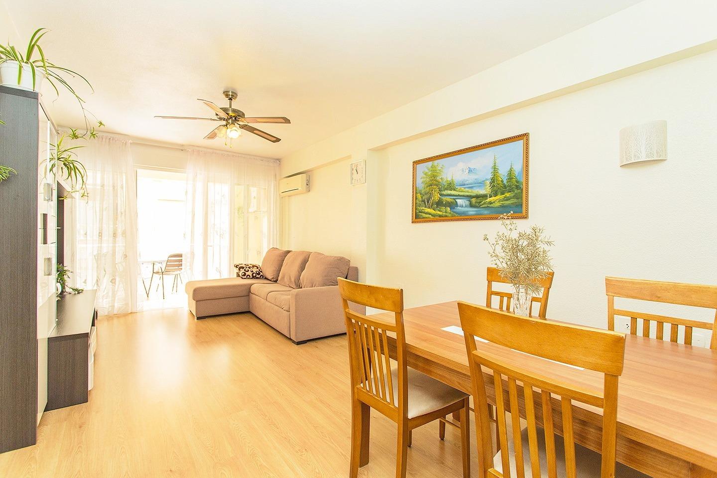 Appartamento a Torrevieja, Alicante, Spagna 3 camere da letto, 125 mq. N° 129388