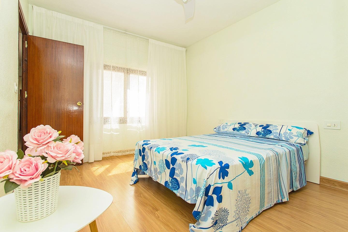 Appartamento a Torrevieja, Alicante, Spagna 3 camere da letto, 125 mq. N° 129388