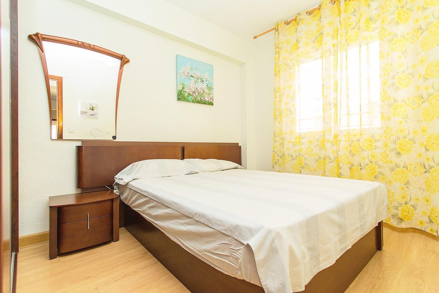 Appartamento a Torrevieja, Alicante, Spagna 3 camere da letto, 125 mq. N° 129388