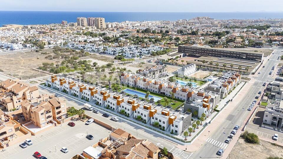 Takvåning i Torrevieja, Alicante, Spanien 2 sovrum, 59 kvm. Nr. 122459