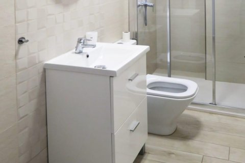 Lägenhet till salu Guardamar del Segura, Alicante, Spanien 2 sovrum, 75 kvm. Nr. 125542 - foto 9