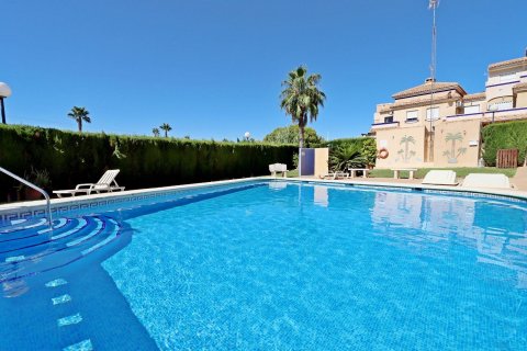 Kaupunkipientalo myytävänä La Zenia, Alicante, Espanja, 3 makuuhuonetta, 80 m2 No. 126988 - kuva 5