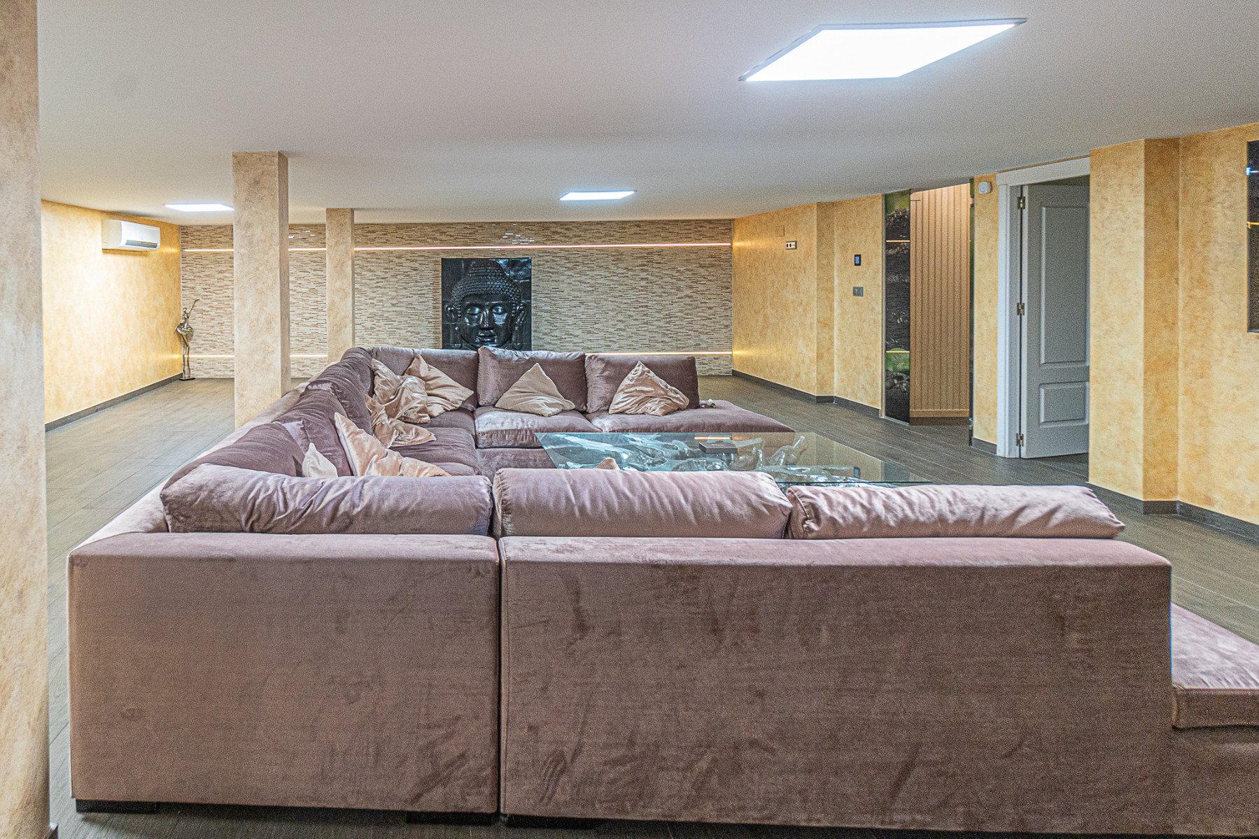 Villa in La Mata, Alicante, Spain 5 bedrooms, 370 sq.m. No. 126987