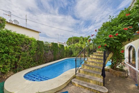 Talo myytävänä Denia, Alicante, Espanja, 4 makuuhuonetta, 270 m2 No. 130283 - kuva 2