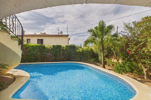 Talo myytävänä Denia, Alicante, Espanja, 4 makuuhuonetta, 270 m2 No. 130283 - kuva 1