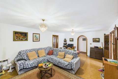 Talo myytävänä Denia, Alicante, Espanja, 4 makuuhuonetta, 270 m2 No. 130283 - kuva 8