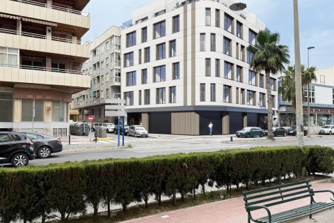 Lägenhet till salu Torrevieja, Alicante, Spanien 2 sovrum, 58 kvm. Nr. 131368 - foto 1