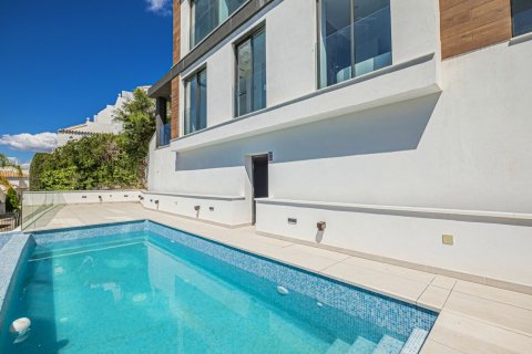 Продажа виллы в Бенахавис, Малага, Испания 3 спальни, 152м2 №123754 - фото 13