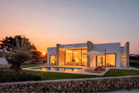 Villa i Mahon, Menorca, Spanien 4 sovrum, 207 kvm. Nr. 129582