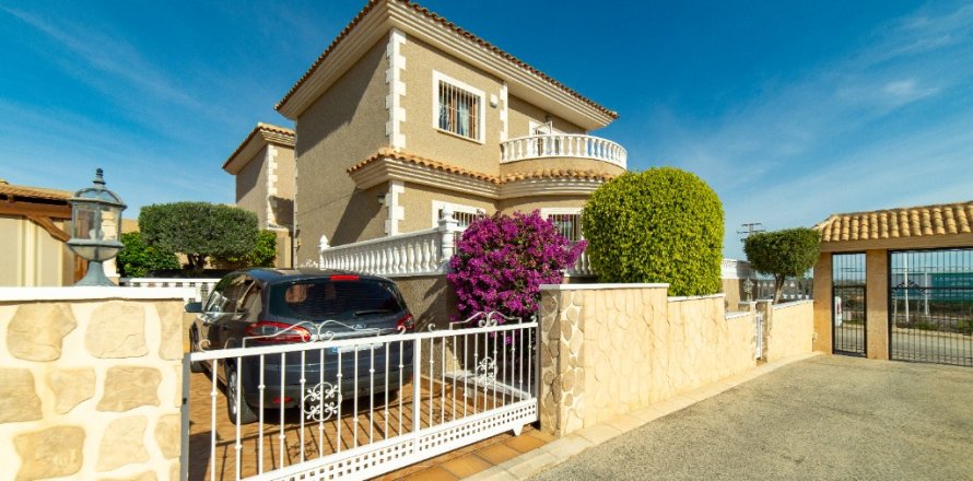 Huvila Torrevieja, Alicante, Espanja 2 makuuhuonetta, 106 m2 No. 125013