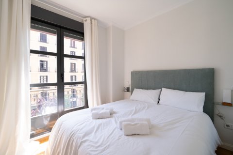 Аренда квартиры в Мадрид, Испания 2 спальни, 84м2 №124529 - фото 18