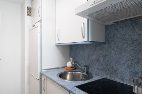 Аренда квартиры в Мадрид, Испания 2 спальни, 84м2 №124529 - фото 17