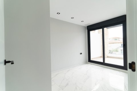 Villa for sale Punta Prima, Alicante, Spain 4 bedrooms, 121 sq.m. No. 128517 - photo 25