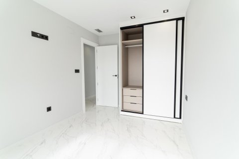 Villa for sale Punta Prima, Alicante, Spain 4 bedrooms, 121 sq.m. No. 128517 - photo 27