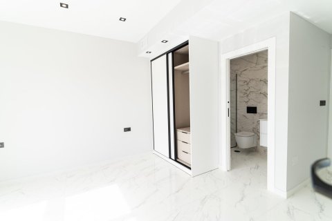 Villa for sale Punta Prima, Alicante, Spain 4 bedrooms, 121 sq.m. No. 128517 - photo 29