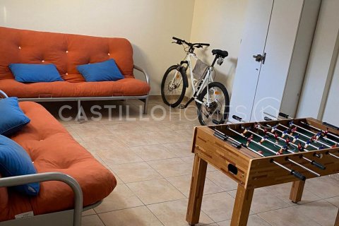 Villa for sale Villamartin, Alicante, Spain 3 bedrooms, 195 sq.m. No. 125155 - photo 4
