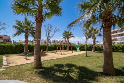 Dzīvoklis pārdošanā Orihuela, Alicante, Spānijā 2 istabas, 70 m2 Nr. 125157 - attēls 23