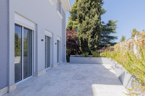 Villa for sale Madrid, Spain 7 bedrooms, 653 sq.m. No. 121792 - photo 2